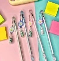 Caneta com pingente Margarida e Potinho